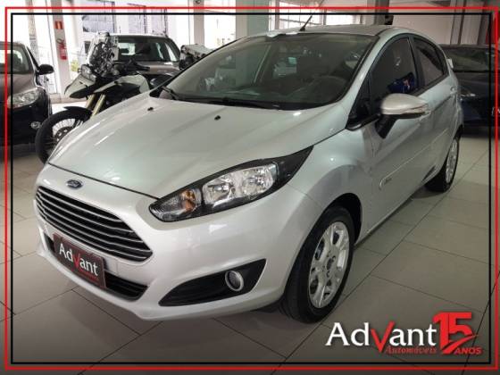 FORD FIESTA 1.6 SE HATCH 16V FLEX 4P POWERSHIFT